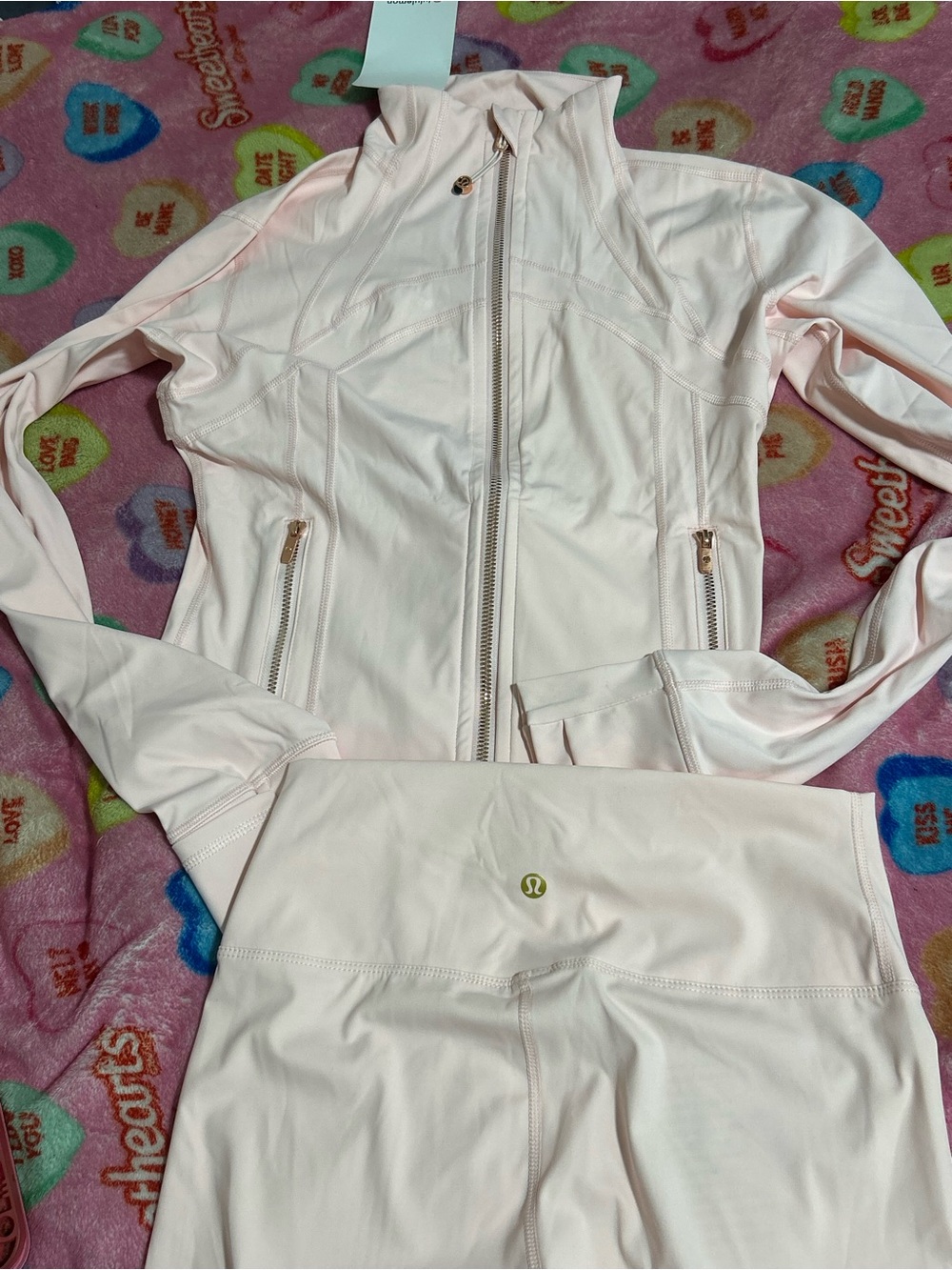 Pink lululemon cropped define set